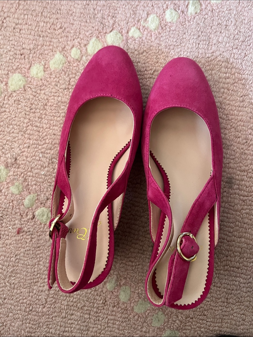 LIKE NEW Women’s Pink Suede Slingback Flats